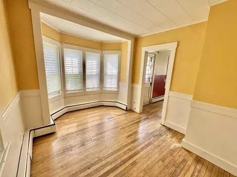 Living - 355 Websterville Rd, Orange, VT 05641 photo 4 of 7