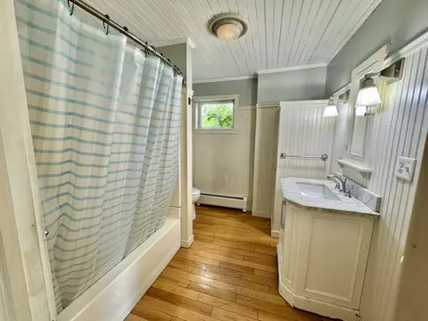 Bath - 355 Websterville Rd, Orange, VT 05641 photo 2 of 3