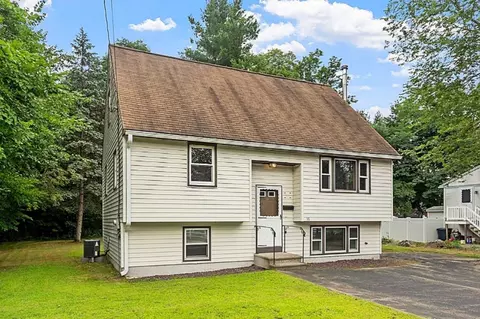 36 E Dunstable Rd, Nashua, NH 03060