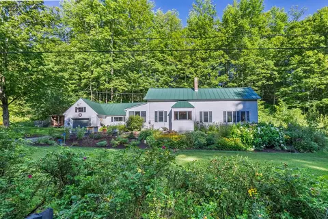8133 Pomfret Rd, Pomfret, VT 05053
