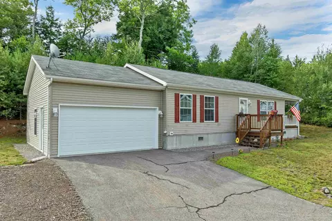 36 Mansfield Woods Way #36, New Hampton, NH 03256