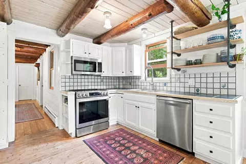 Kitchen - 302 Worcester Loop, Stowe, VT 05672 photo 1 of 3