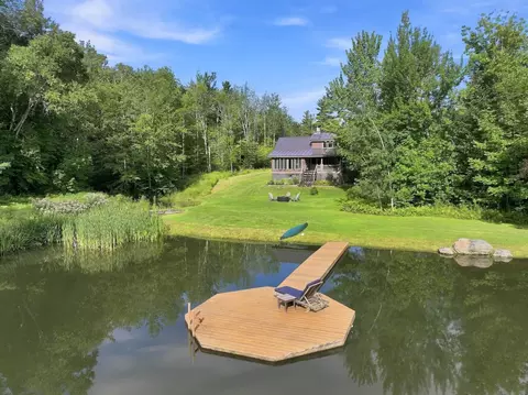 302 Worcester Loop, Stowe, VT 05672
