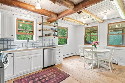 Kitchen - 302 Worcester Loop, Stowe, VT 05672 photo 3 of 3