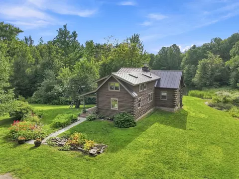 Exterior - 302 Worcester Loop, Stowe, VT 05672 photo 2 of 12