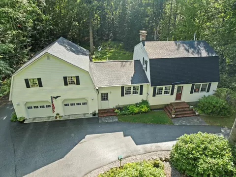 198 Dockham Shore Rd, Gilford, NH 03249