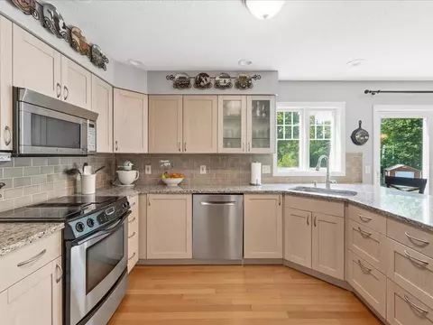 Kitchen - 78 Foothills Dr, Jericho, VT 05465 photo 2 of 2