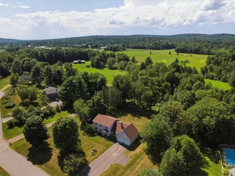 View/Area - 78 Foothills Dr, Jericho, VT 05465 photo 3 of 4