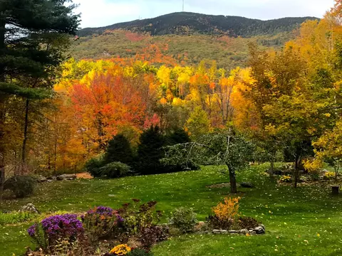 208 Jarvis Rd, Weathersfield, VT 05751