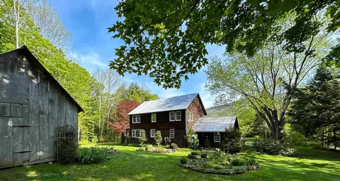 208 Jarvis Rd, Weathersfield, VT 05751