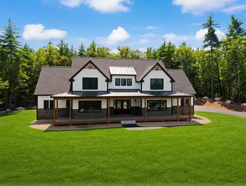 8 Sawmill Ln, New Boston, NH 03070
