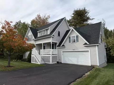 27 Footbridge Ln #11, Dover, NH 03820