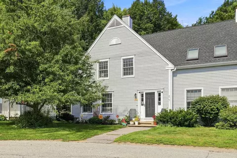 60 Apple Tree Dr #B, Goffstown, NH 03045