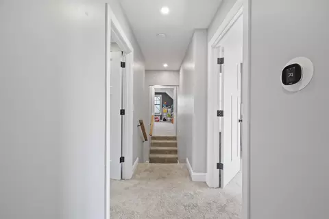 Entry Way - 38 Gatchell Way, Epping, NH 03042 photo 4 of 5