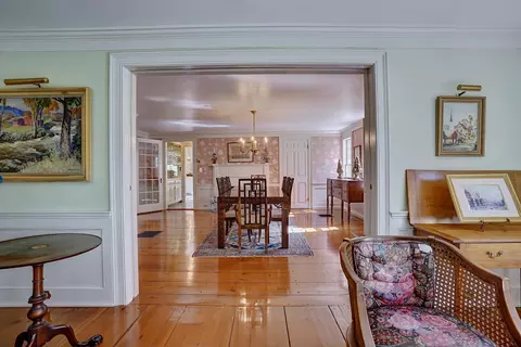 Dining - 100 Mill Rd, North Hampton, NH 03862 photo 4 of 5