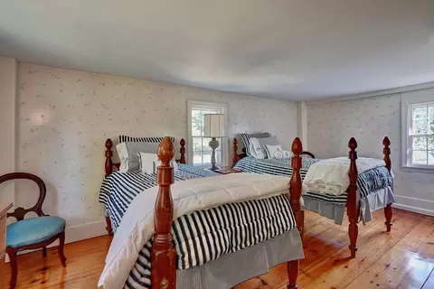 Bedroom - 100 Mill Rd, North Hampton, NH 03862 photo 9 of 10