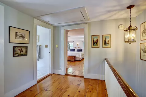 Entry Way - 100 Mill Rd, North Hampton, NH 03862 photo 5 of 6