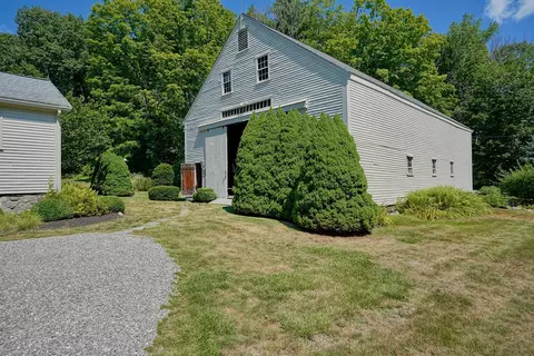 Exterior - 100 Mill Rd, North Hampton, NH 03862 photo 8 of 13