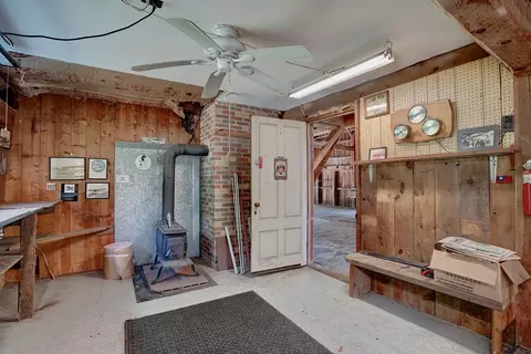 Entry Way - 100 Mill Rd, North Hampton, NH 03862 photo 6 of 6