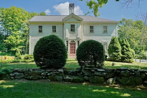 Exterior - 100 Mill Rd, North Hampton, NH 03862 photo 5 of 13