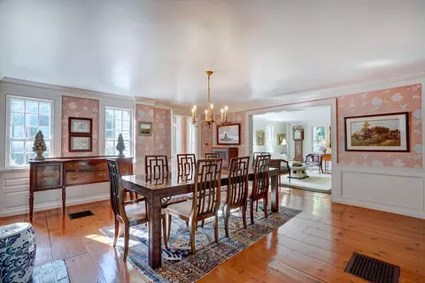 Dining - 100 Mill Rd, North Hampton, NH 03862 photo 2 of 5
