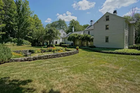 Exterior - 100 Mill Rd, North Hampton, NH 03862 photo 10 of 13