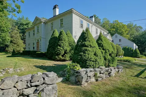 Exterior - 100 Mill Rd, North Hampton, NH 03862 photo 4 of 13