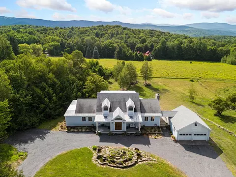 2615 North Rd, Barnard, VT 05031