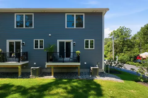 Exterior - 32 Charter St #1, Exeter, NH 03833 photo 4 of 5