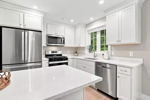 Kitchen - 32 Charter St #1, Exeter, NH 03833 photo 1 of 3