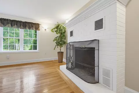 Living - 35 Pleasant St, Newfields, NH 03856 photo 3 of 11