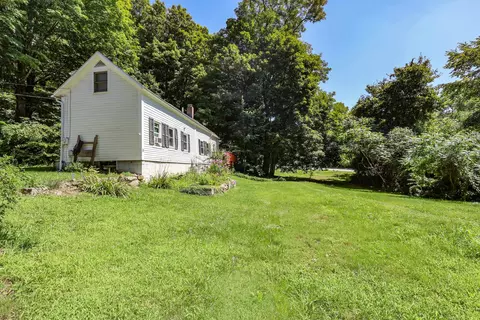 Exterior - 6 Mill St, Concord, NH 03301 photo 6 of 8