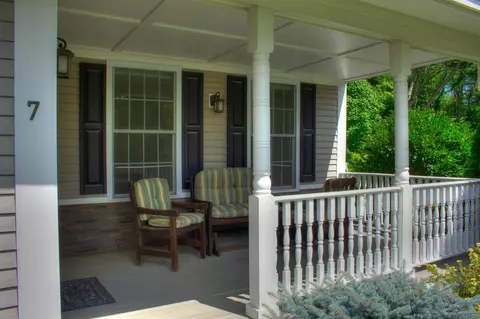 7 Winchester Rd, Chesterfield, NH 03443