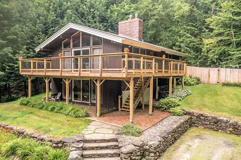 715 Luce Hill Rd, Stowe, VT 05672