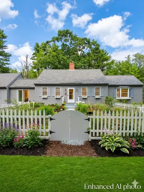 98 Lyford Rd, Brookfield, NH 03872