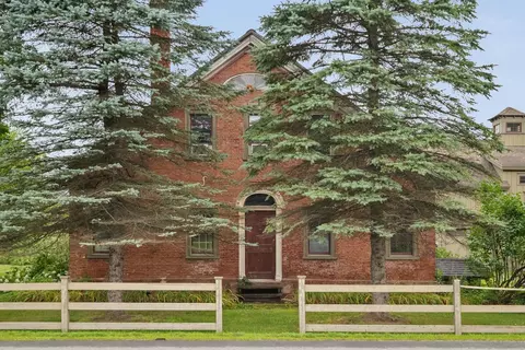 80 Brinkerhoff Ln, Stowe, VT 05672