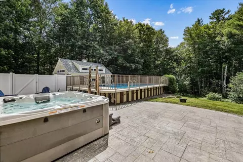 Exterior - 110 Middle Rd, Deerfield, NH 03037 photo 11 of 14
