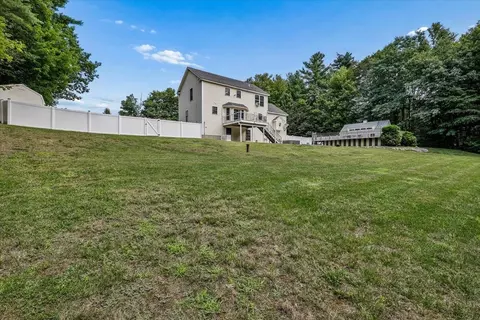 Exterior - 110 Middle Rd, Deerfield, NH 03037 photo 13 of 14