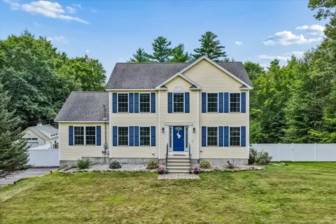 110 Middle Rd, Deerfield, NH 03037