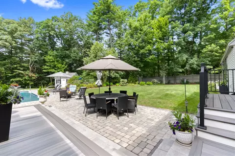 Exterior - 19 Buttonwood Dr, Derry, NH 03038 photo 6 of 7