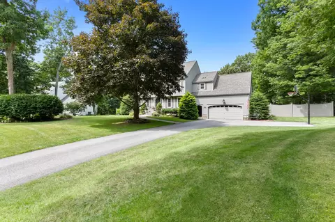 Exterior - 19 Buttonwood Dr, Derry, NH 03038 photo 2 of 7