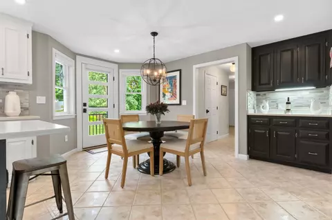 Dining - 19 Buttonwood Dr, Derry, NH 03038 photo 4 of 4