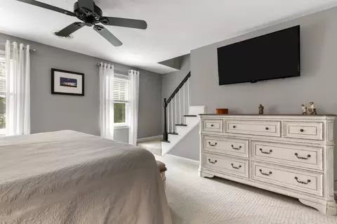 Bedroom - 19 Buttonwood Dr, Derry, NH 03038 photo 4 of 10