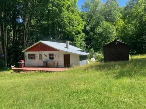 Exterior - 3585 Vt Route 114 S, Norton, VT 05907 photo 3 of 12