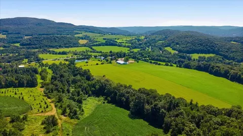 3213 West Rd, Bennington, VT 05201 photo 5