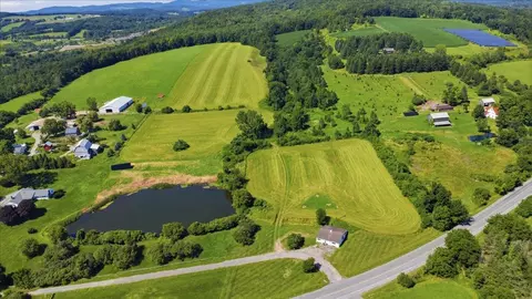 3213 West Rd, Bennington, VT 05201 photo 9