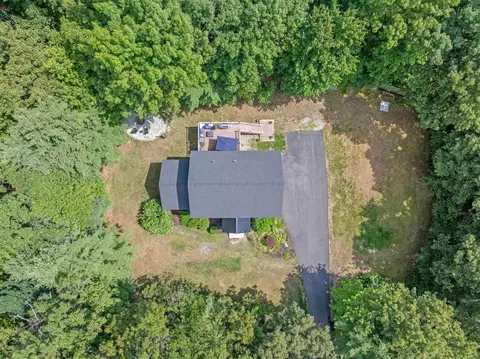 View/Area - 15 Hills Rd, Hooksett, NH 03106 photo 2 of 6