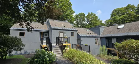 119 Williams Ln #12G, Hartford, VT 05059