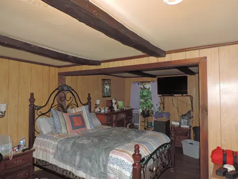 Bedroom - 573 Route 103 E Hwy, Warner, NH 03278 photo 1 of 2
