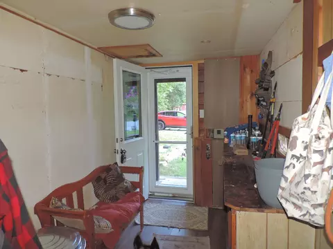 Entry Way - 573 Route 103 E Hwy, Warner, NH 03278 photo 1 of 3